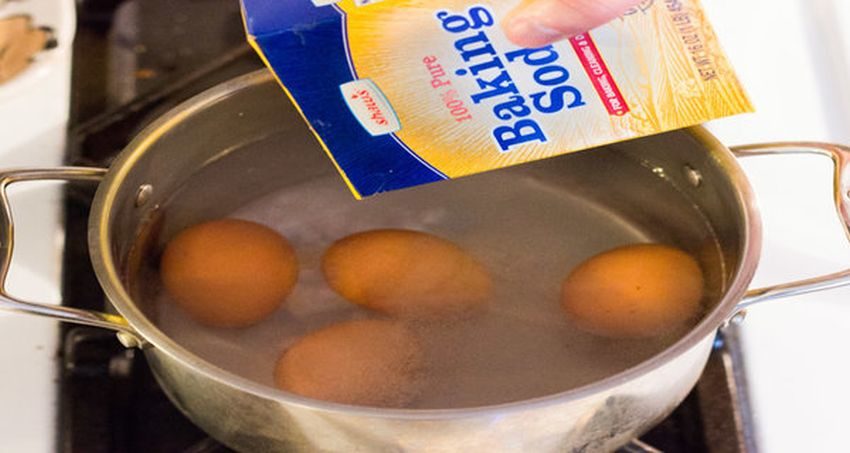 Boil the eggs with baking soda