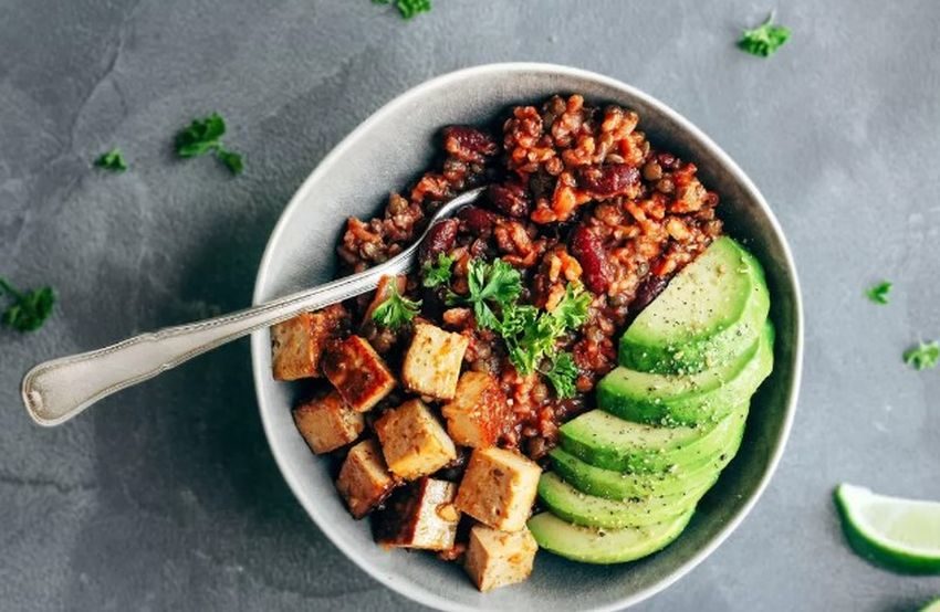 Enchilada Power Bowls with Spicy Tofu