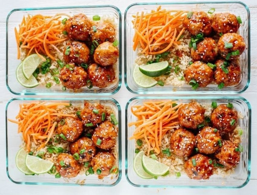 Honey Sriracha Glazed Meatballs