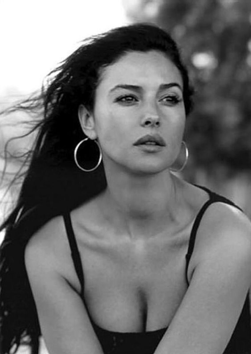 The Secret Of Monica Bellucci Looks Seven Day Diet