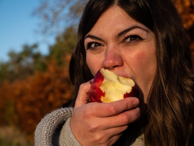 What Are Some Warning Signs Of Eating Disorders